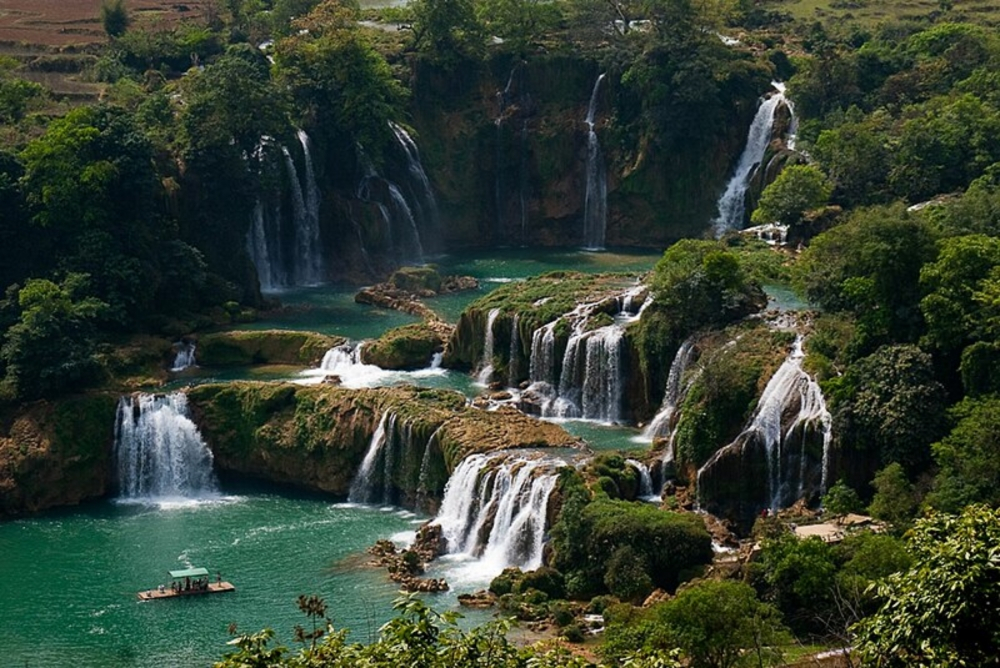 Du Lịch Hà Nội - Trà Lĩnh - Tịnh Tây - Nga Tuyền - Phố Cổ Cẩm Tú - Cổ Long Đại Hiệp Cốc - Hang Pác Bó - Thác Bản Giốc 3 Ngày 2 Đêm