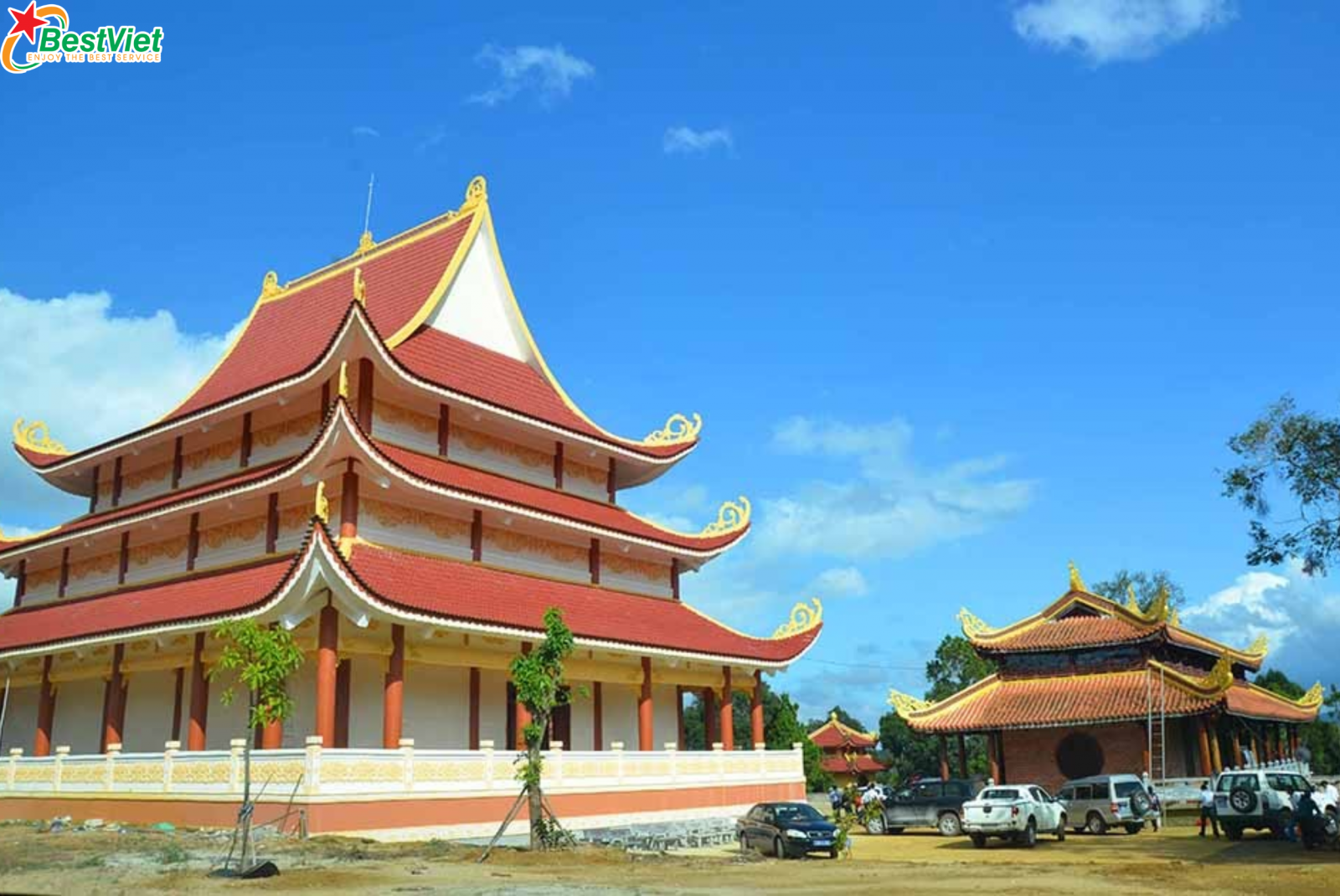 Du Lịch Hà Nội - Buôn Mê Thuột - Kontum - Pleiku 5 Ngày 4 Đêm bay Vietnam Airlines