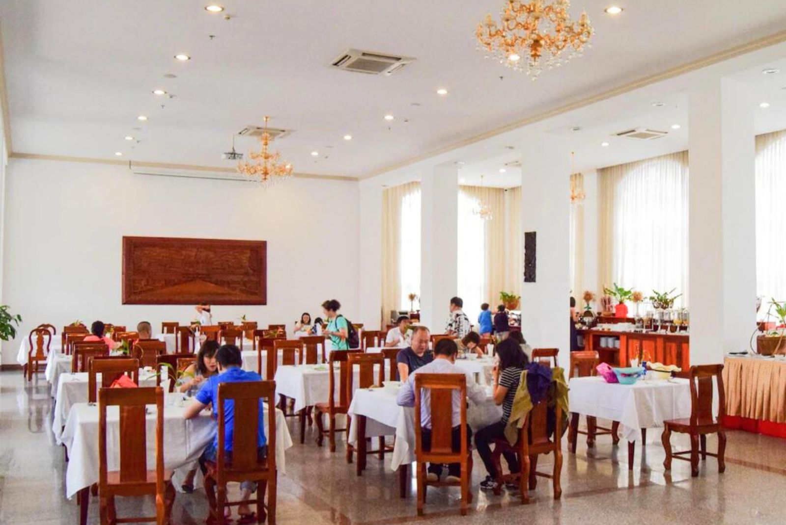 Du Lịch Hà Nội - Campuchia: Siem Reap – Ăngkor - Phnompenh – Du thuyền sông bốn mặt – Hoàng Cung 4 Ngày 3 Đêm Bay Angkor Cambodia Air, Vietjet