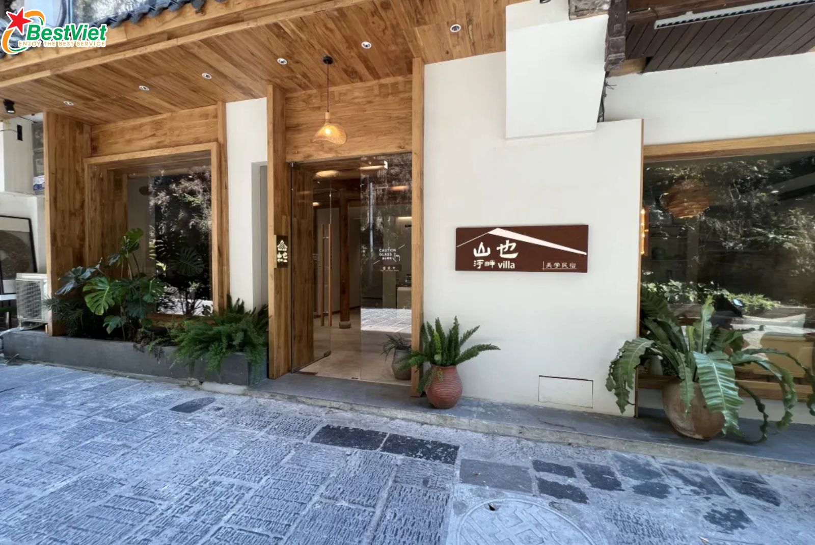 Du Lịch Hà Nội - Thiên Hộ Miêu Trại -Tiểu Thất Khổng-Cổ Trấn Gia Viễn 4 ngày 3 đêm-Đi ô tô tàu cao tốc