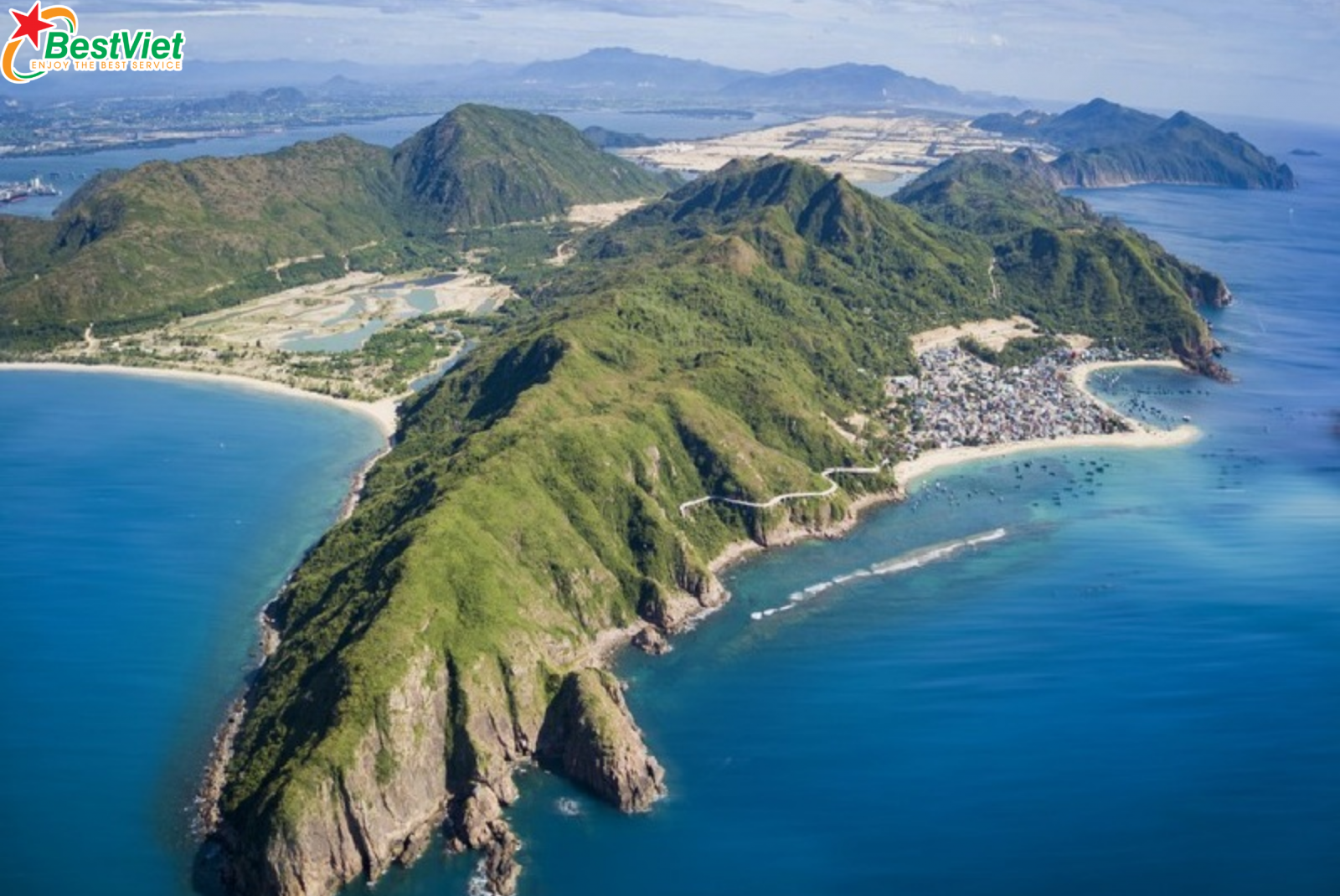 Du Lịch Hà Nội - Quy Nhơn - Đảo Diệp Sơn - Phú Yên 5 Ngày 4 Đêm Bay Vietnam Airlines
