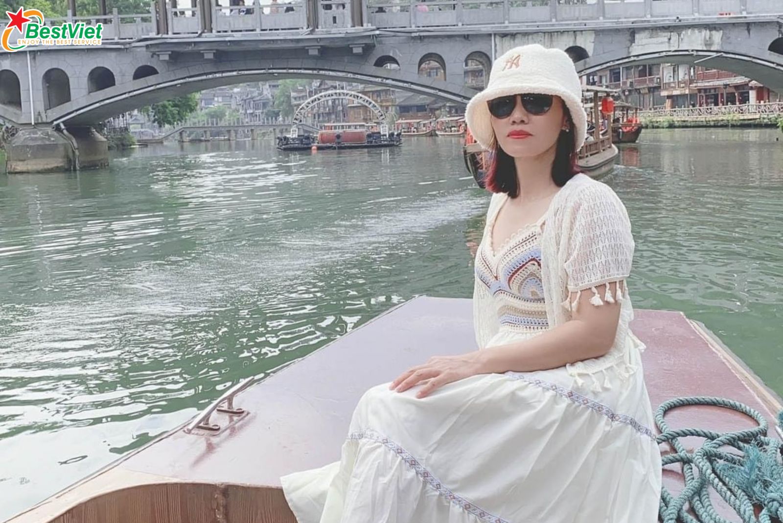 Du Lịch Hà Nội - Trương Gia Giới-Miêu Trại-Phượng Hoàng Cổ Trấn-6 ngày 5 đêm/5 ngày 4 đêm-Bay Vietjet Air