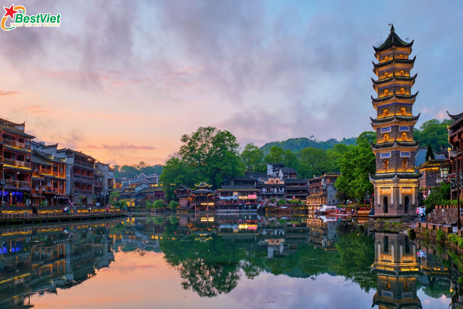 Du Lịch Hà Nội - Trương Gia Giới-Miêu Trại-Phượng Hoàng Cổ Trấn-6 ngày 5 đêm/5 ngày 4 đêm-Bay Vietjet Air