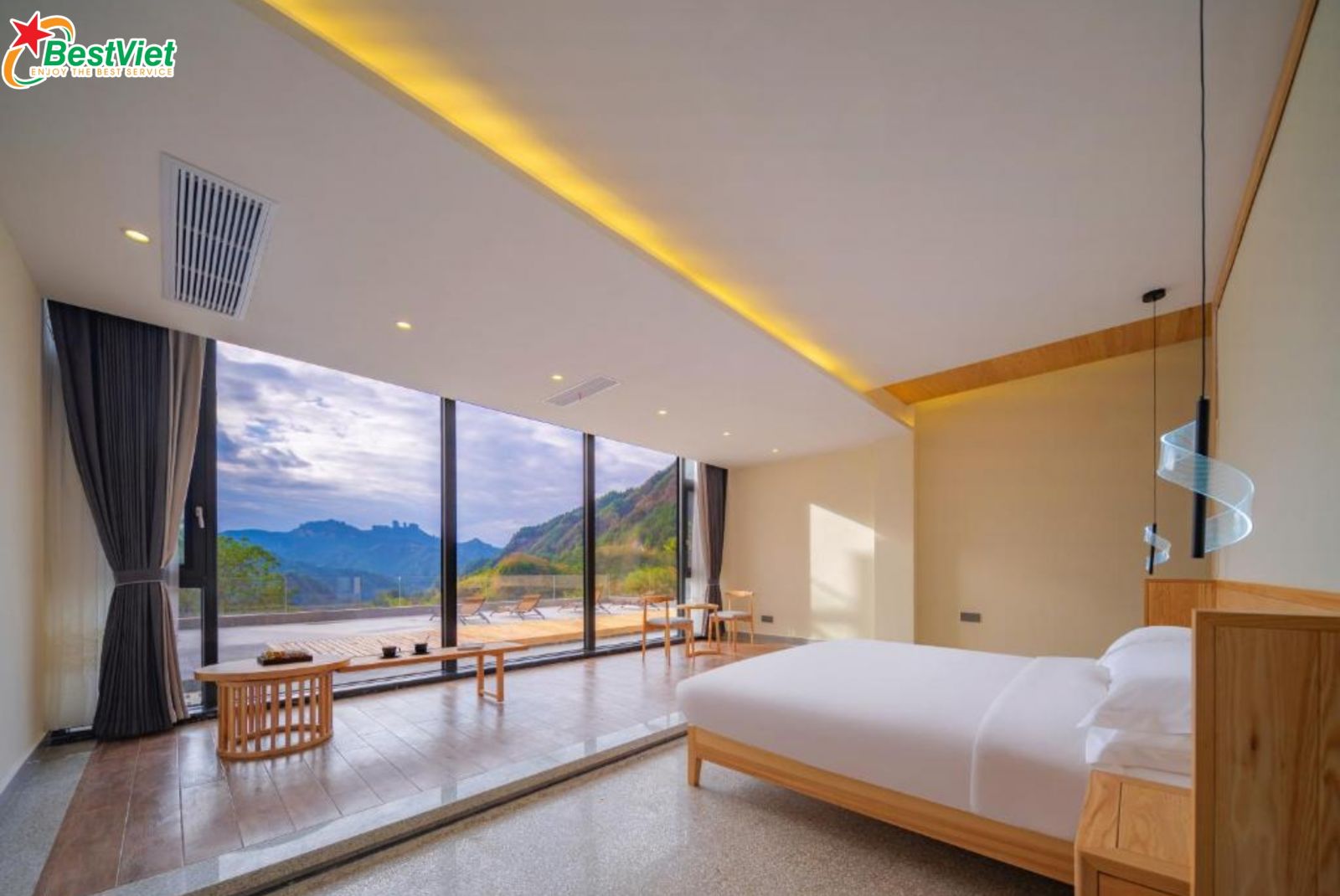 Du Lịch Hà Nội - Trương Gia Giới-Miêu Trại-Phượng Hoàng Cổ Trấn-6 ngày 5 đêm/5 ngày 4 đêm-Bay Vietjet Air