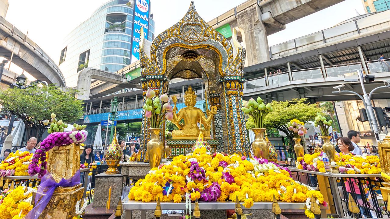 Tượng Phật Bốn Mặt